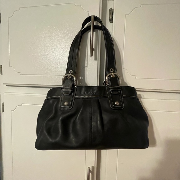 Black leather Coach purse - Picture 1 of 2